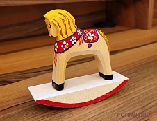 Лошадка игрушка